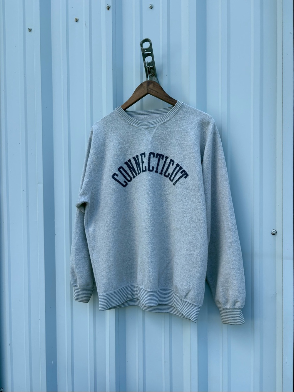 Vintage Men’s Gear For Sports UConn Crewneck Sweatshirt fleece Size XL